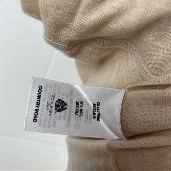 Women's Country Road Off White V-Neck Long Sleeve Wool/Silk Top Size XS - Picture 7 of 8